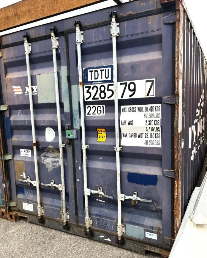 Container maritime, Dimensions int 609 x 232