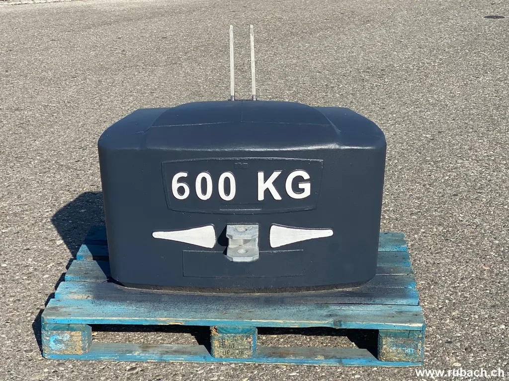 61a8c475-d6cf-4c8a-8dca-396ce580cd9e-GMC FG600-01.jpg