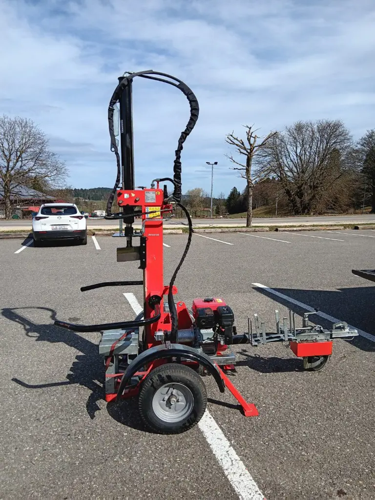 Fendeuse à bois à moteur Jonsered