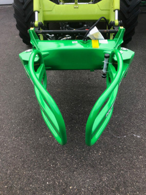 Die Legendäre Siloballenzange von Hustler LM 100