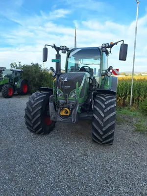 Traktor Fendt 516 SCR