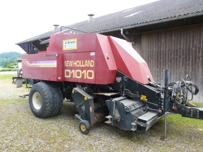 Quaderballenpresse New Holland D1010