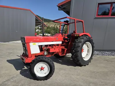 Traktor International IHC 745 S
