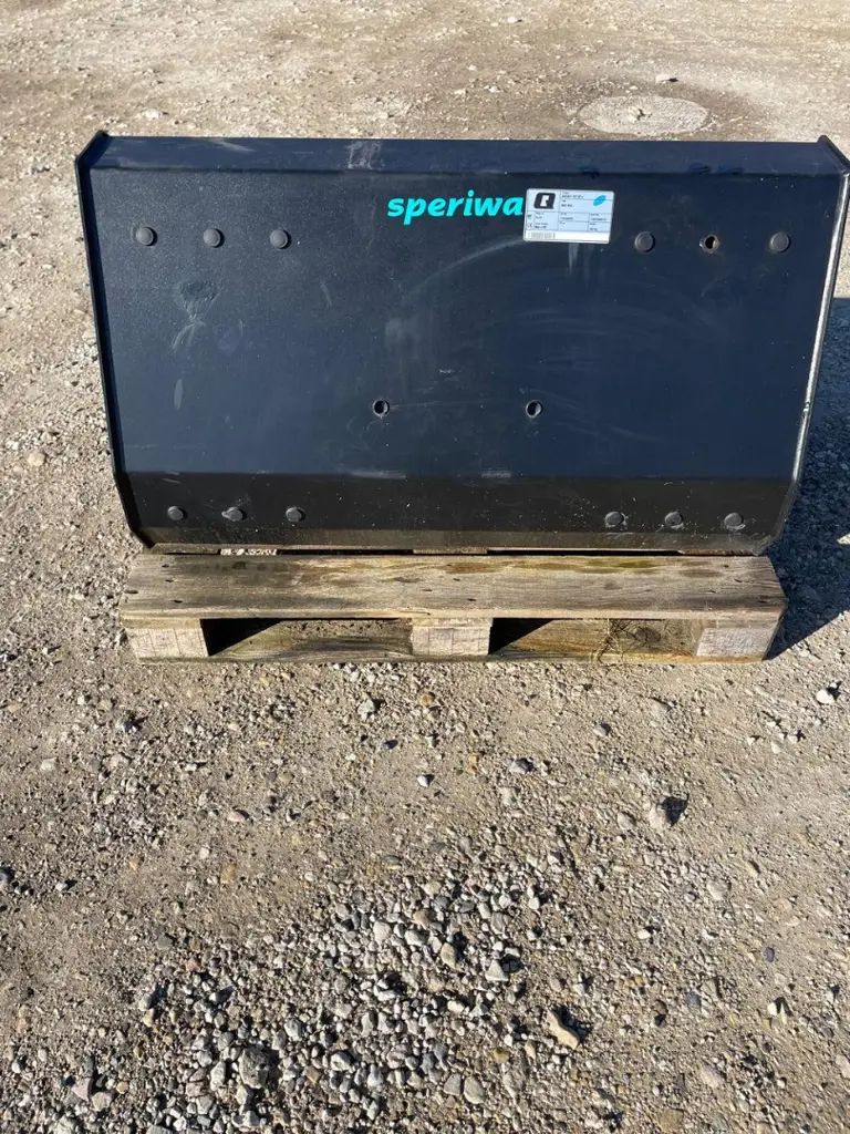 cac53588-e0b2-4068-8645-57a05bc108b3-Quicke pelle  GS + 120 (1).jpg