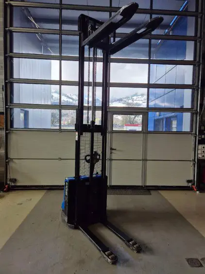 a27a2a43-baca-4633-9a93-d34916795c74-hochubwagen-solid-hub-12003 (2).jpg