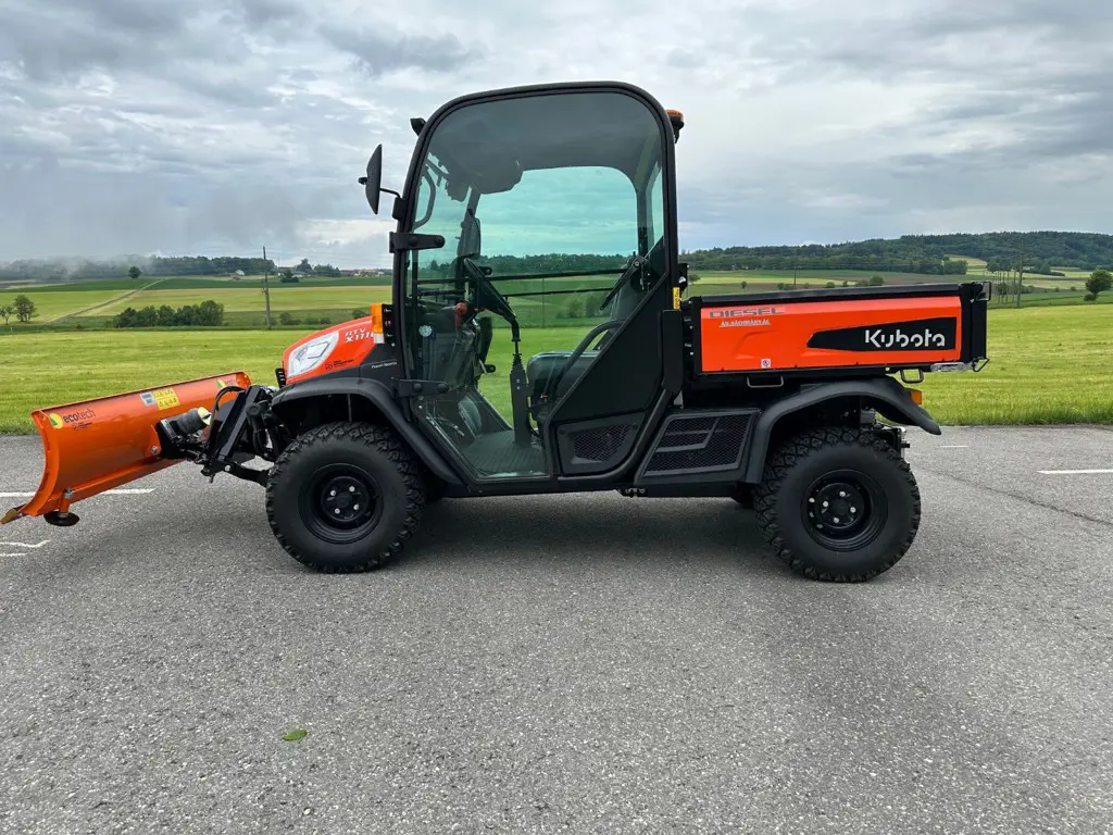 eaca3ecd-841e-4f33-847a-9bd20da84978-Kubota RTV-X1110 House and Garden Services 004.jpg