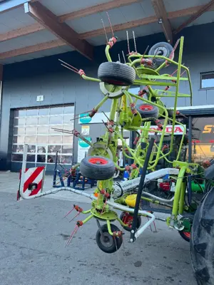 Pirouette Claas Volto 80