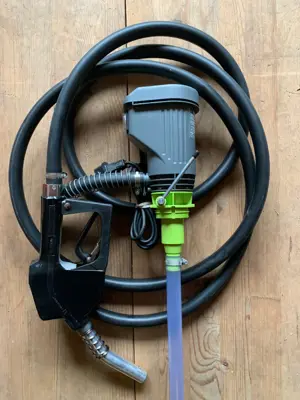 Elektropumpe mit autom. Zapfventil / Hoftankstelle