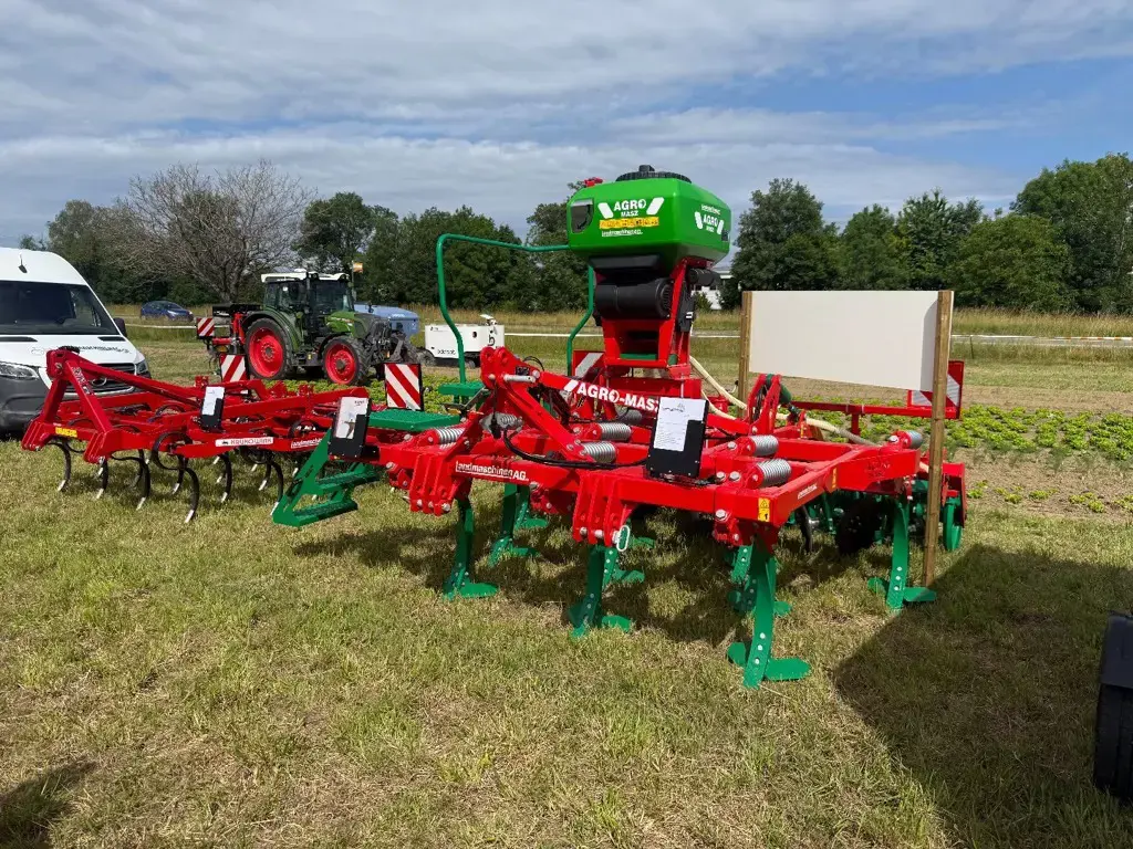 Agro-Masz Runner 30 Non-Stop Grubber mit Sägerät
