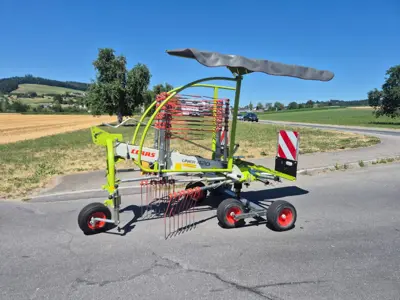 Kreiselschwader CLAAS Liner 420