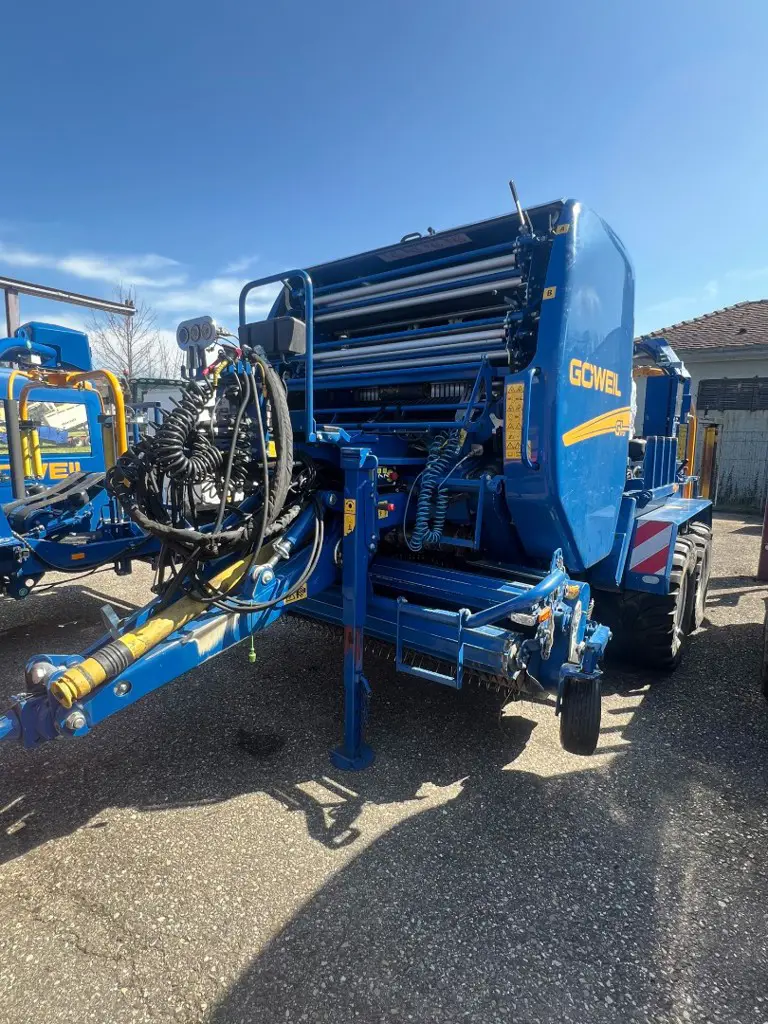 Rundballenpresse Göweil G1F125 Kombi mit Triebachse