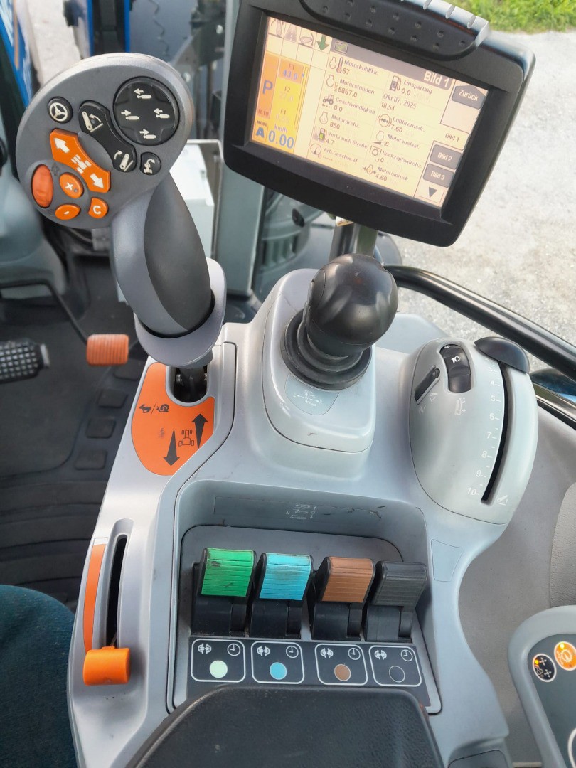 5f8e5712-8992-4426-88c0-cac3c22afe68-WhatsApp Image 2025-10-13 at 21.jpg