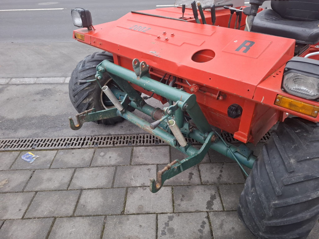 8a69add9-245b-46ab-be2e-165039ea407d-WhatsApp Image 2025-12-24 at 09.27.21 (4).jpg