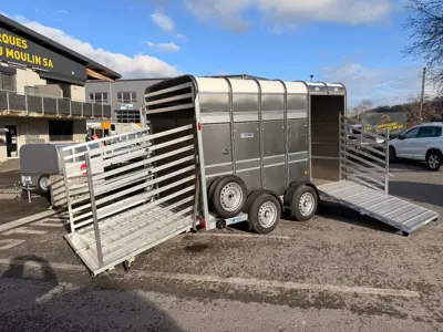 En stock : Bétaillère TA 510 G12 Ifor Williams (2 essieux)