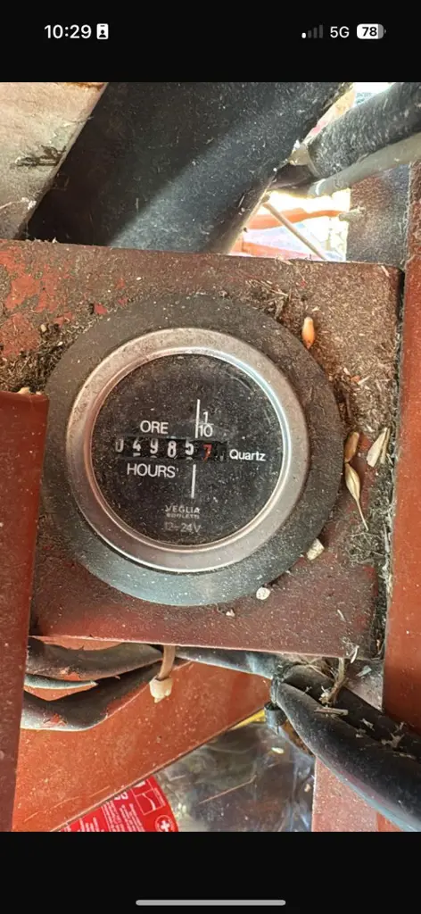 d8af0449-6532-480c-a2cc-028bc7a5e447-Laverda Raymondaz (1).jpg