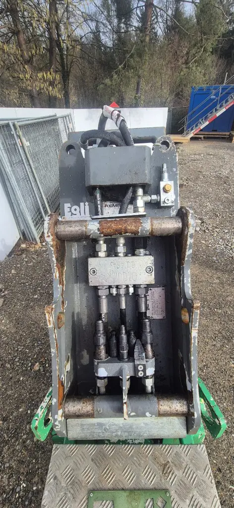 ed5a4020-68d6-454c-8dfa-7224898cafd7-WhatsApp Image 2026-02-24 at 10.02.59 (1).jpg