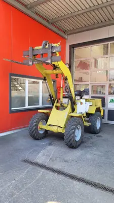 Pneulader Radlader Hoflader  OK L4