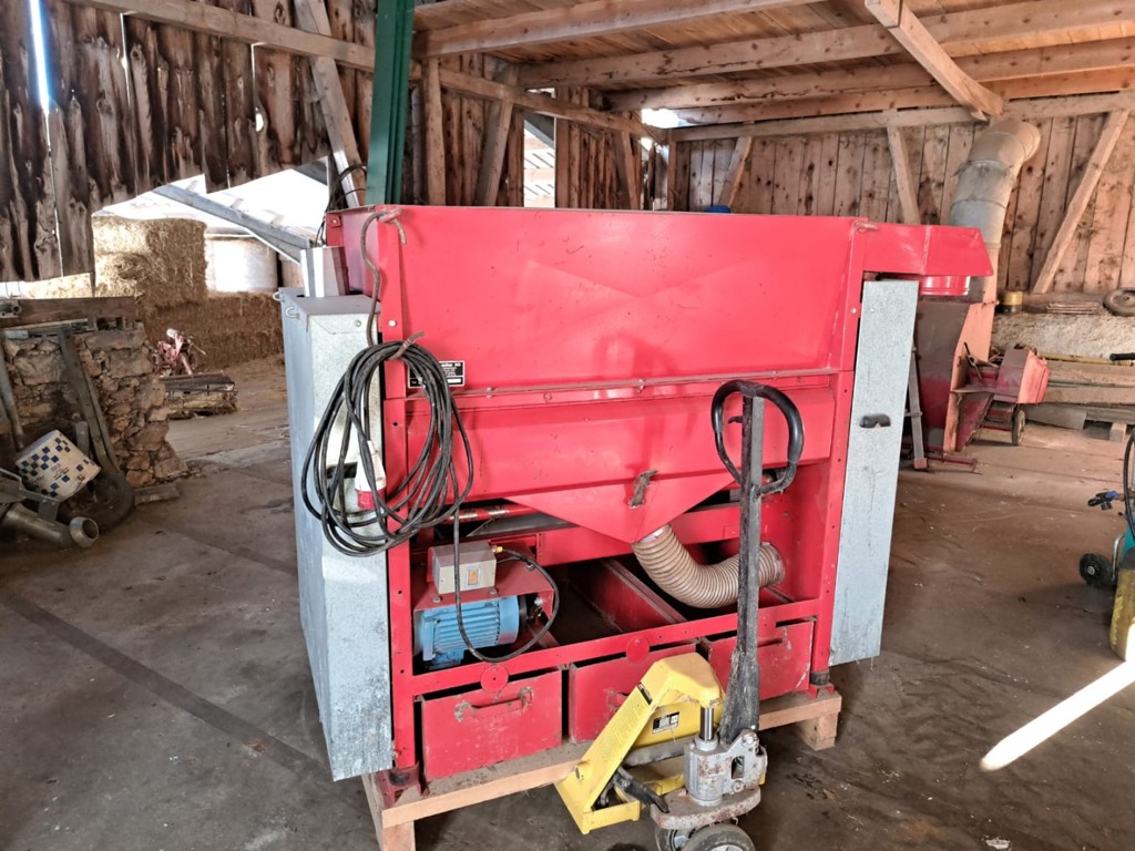 e4bd71d3-2059-4653-9fd0-250304032021-WhatsApp Image 2026-01-04 at 15.26.58 (1).jpg