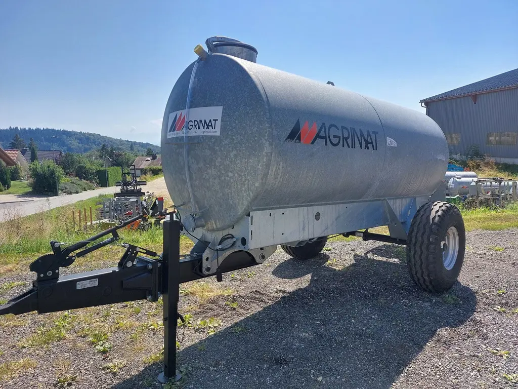 48555b94-9887-4cfa-a889-d8d79bade372-Agrimat tonneau 4100 méc (3).jpg