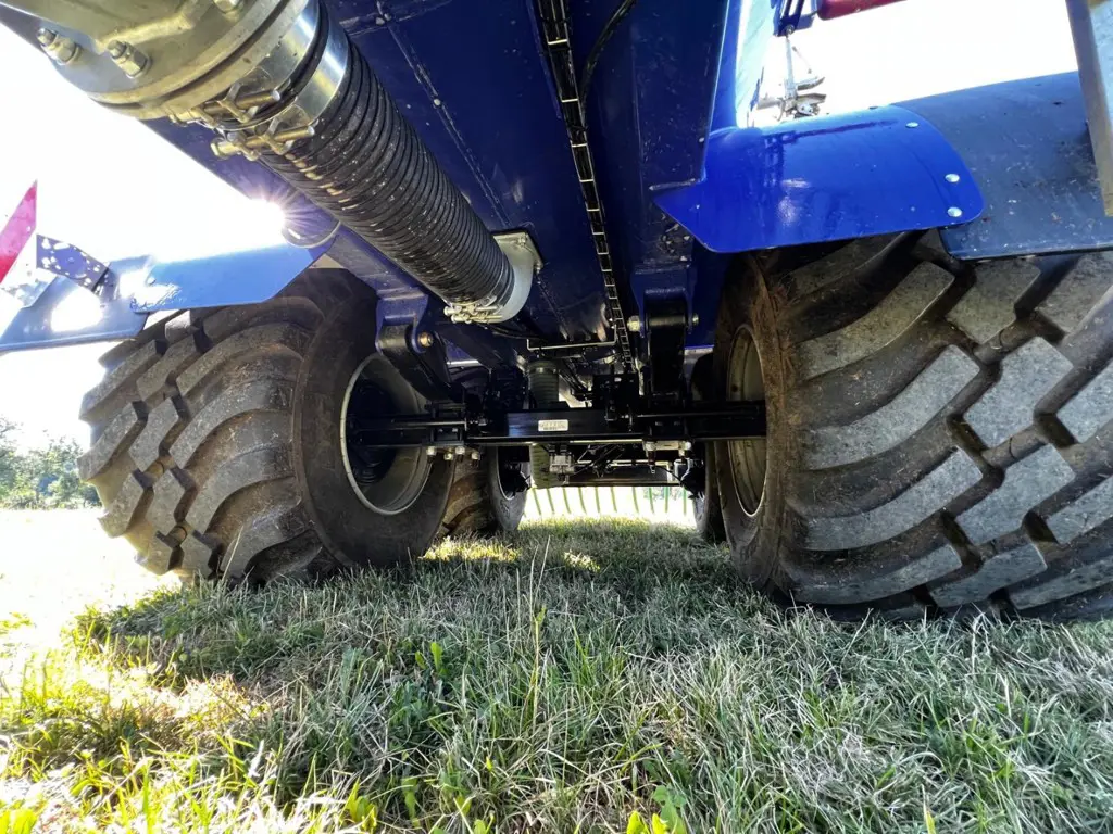 a379bdc1-2bac-4c74-a51c-7bb6af93b473-PHOTO-2025-07-18-11-57-03 31.jpg