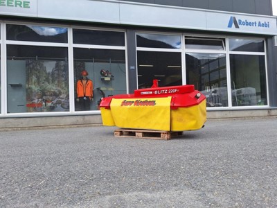 Knüsel Blitz 220 reviediert