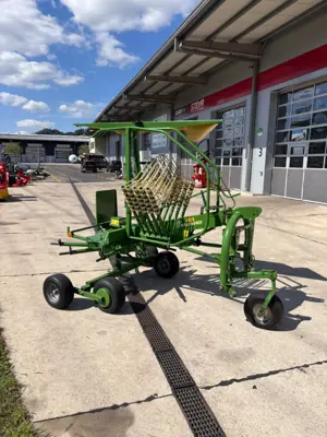 Einkreiselschwader Krone Swadro 355