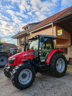 Massey Ferguson 5609