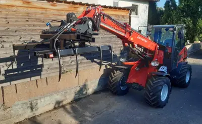 Ballengreifer Ballenzange Teleskoplader Frontlader Pneulader Ballenspitz Ballenspiess