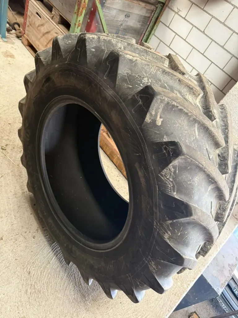 Michelin Xeobib VF520/60R28