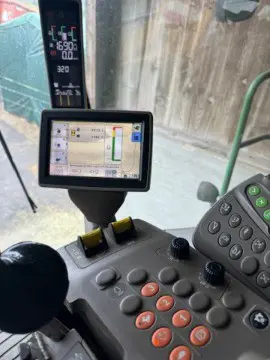 bb83f682-29c3-4b99-b094-73c1a4aee35e-t660 4.jpg