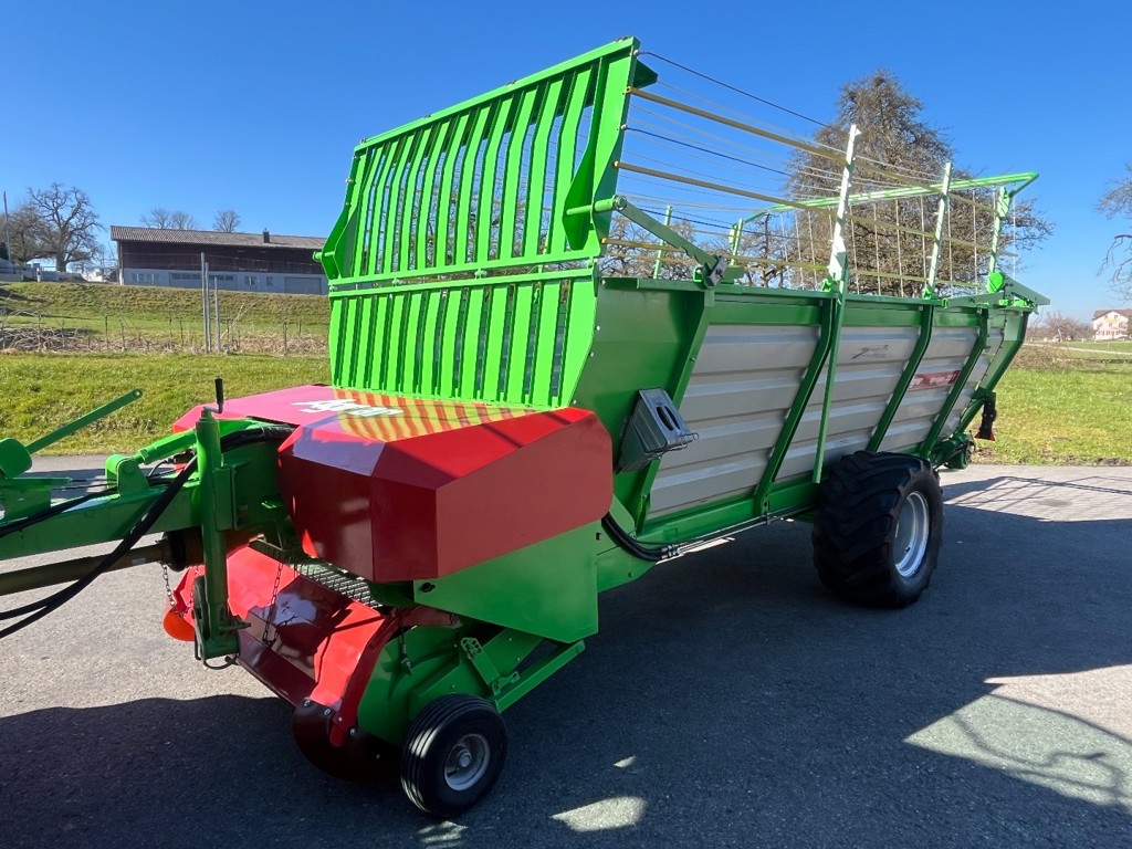 Tiefgang - Ladewagen Agrar Montana 222T