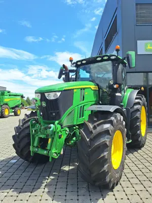 John Deere 6R 250