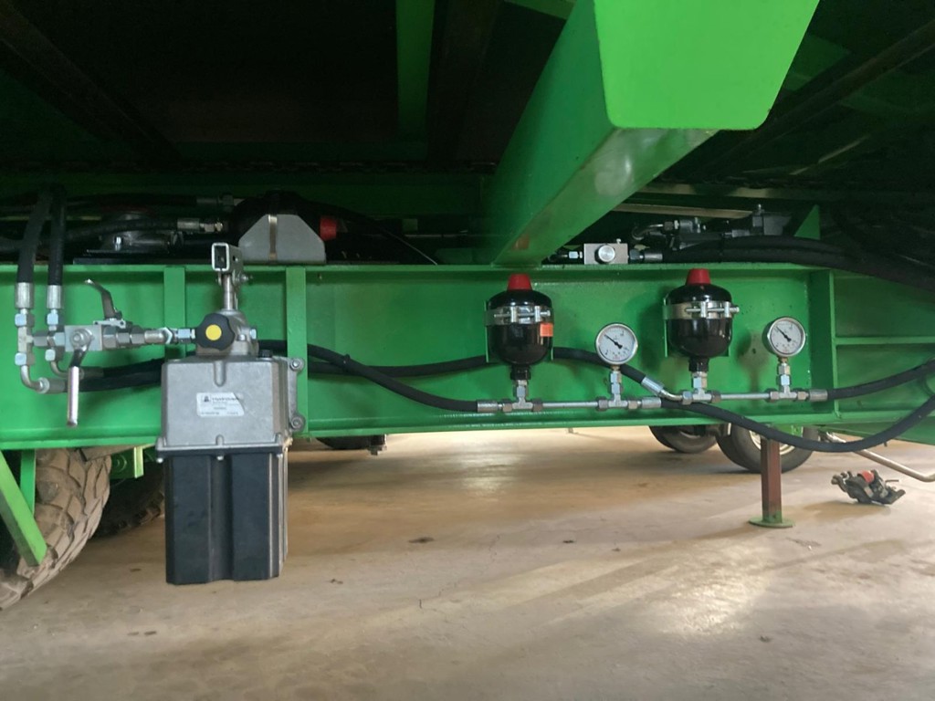 09c46063-5afa-49e3-9e8e-0afffa8a959a-Strebel 6.jpg