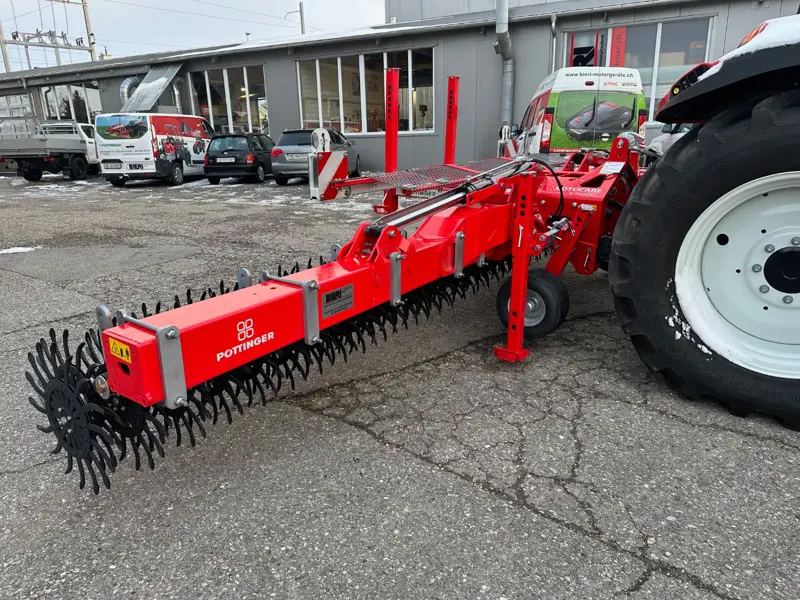 2b062a5d-19b4-4503-b97b-6ccdb2055420-Pöttinger Rotocare V6600 (4).png