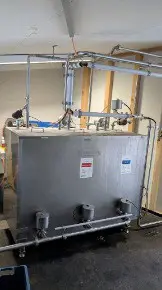 76266738-20c6-4b92-9881-b2494e26ea5f-CIP Station für Lauge und Säure.jpg