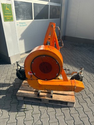 Fischer Laubbläser mit Zapfwellenantrieb Jg.2002