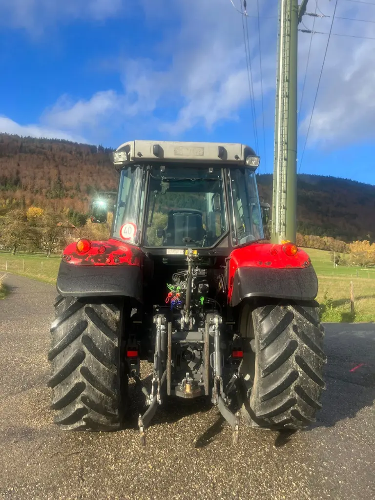 e1e5a50b-d5d5-4b7f-88c6-ac07256a7c33-MF Sahli (3).jpg