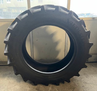 Reifen Vredestein Traxion 70 480/70R38 145D