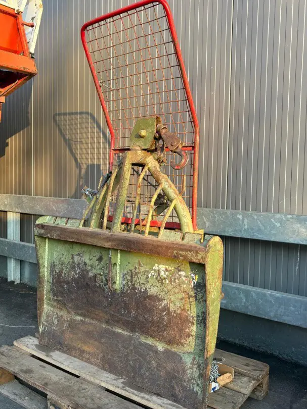 8d4fa461-5384-4398-a0ee-4a094a1e2527-Holzknecht HS 920.jpg