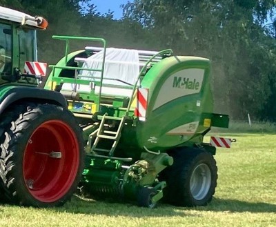 McHale F5-560 Plus Rundballenpresse
