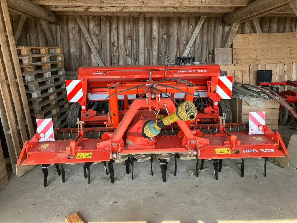Kuhn HRB 303D