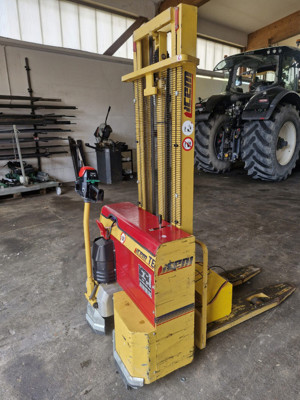 Ameise / Elektrohubwagen