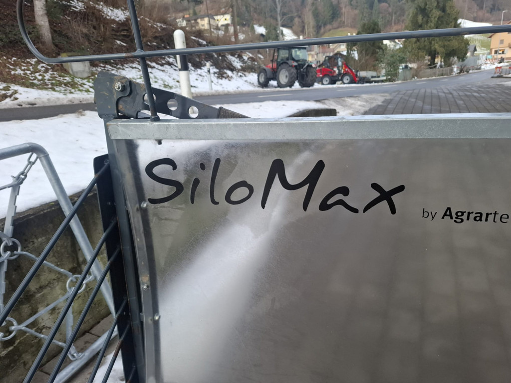 ae4323f0-4e19-49ca-a5ef-09c01f404aaf-WhatsApp Image 2026-01-17 at 12.04.39 (1).jpg