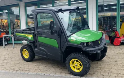 John Deere Gator XUV 875M