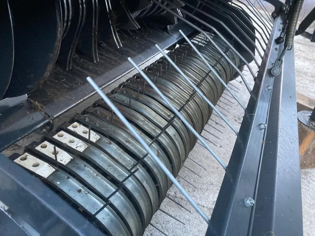 be8a7aa7-0db9-4abe-8f8a-87df169ab0d8-Kuhn Pickup.jpg