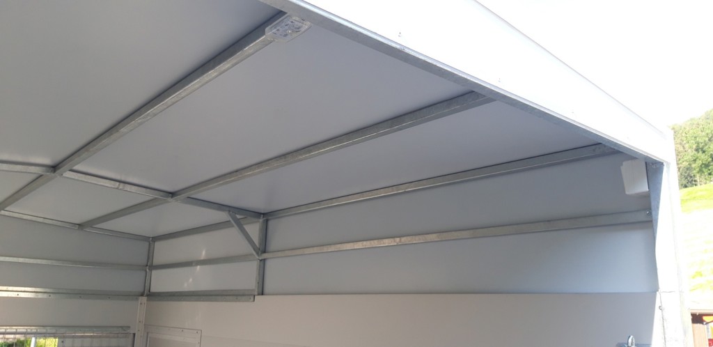 484d1c90-9998-4523-8776-c432007f633d-Option ALU Volldach.jpg