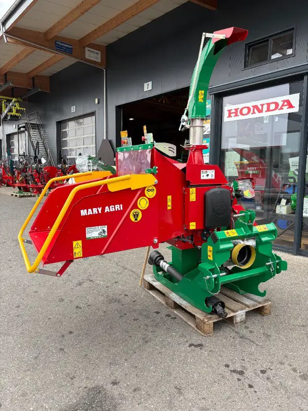Broyeur à branches Mary Agri M175DS