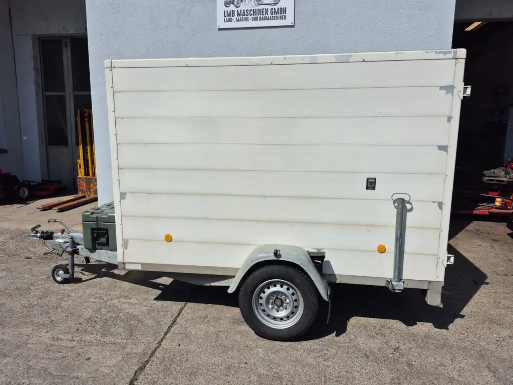 1083a536-6d24-4d53-8566-1766208d7378-Anhänger Heinemann K1215 Kasten LMB Maschinen GmbH 3.jpg