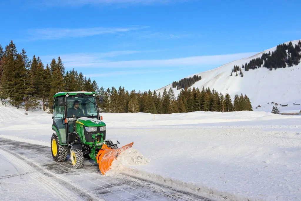 4da1c54b-9bed-4b9a-a981-fbdb2614d46e-2038R-Winter.jpg