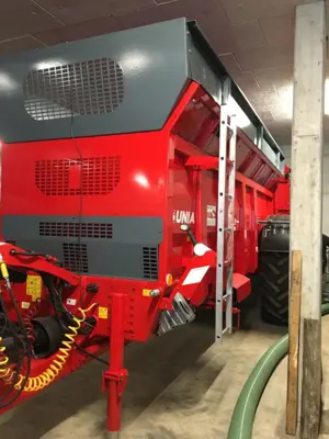 Mistzetter, Miststreuer Unia Apollo 16 Premium